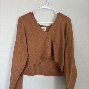 BDG Tan V-Neck Sweater with Modern Silhouette